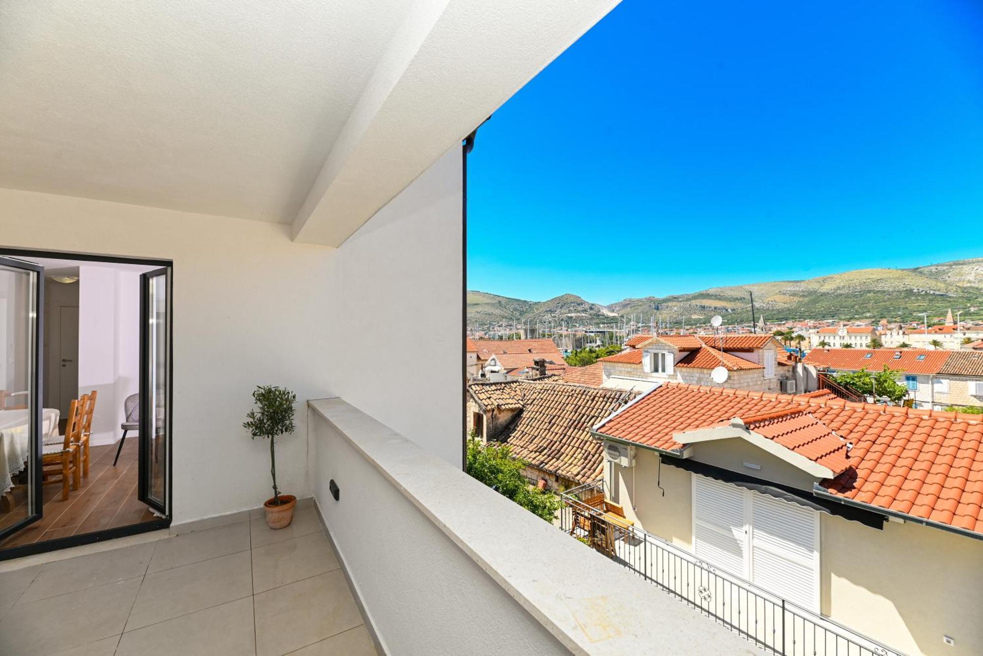 Downtown Apartments Maar Trogir Exterior foto