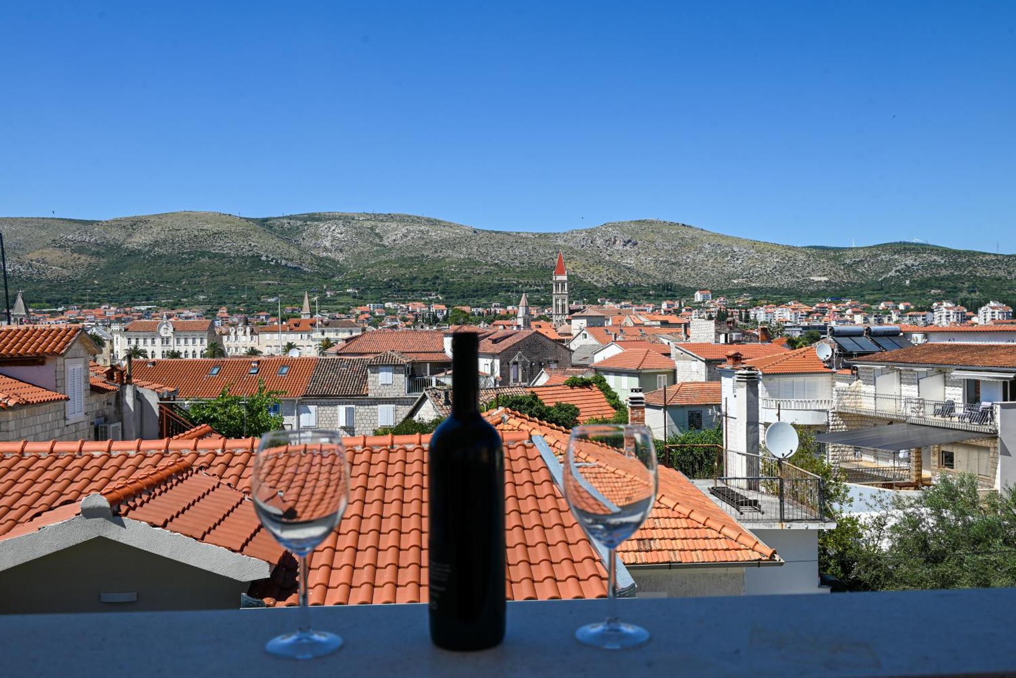 Downtown Apartments Maar Trogir Exterior foto