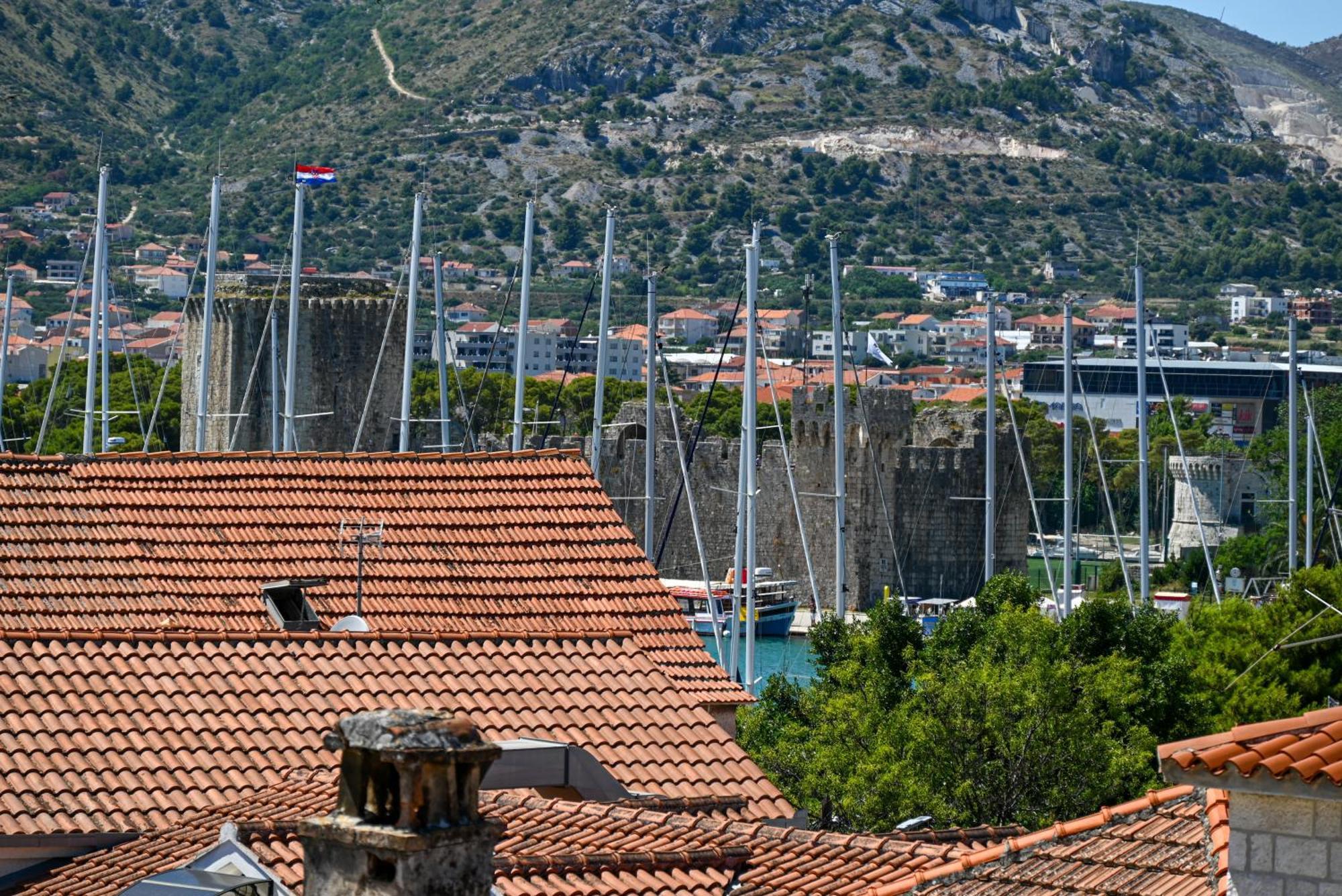 Downtown Apartments Maar Trogir Exterior foto