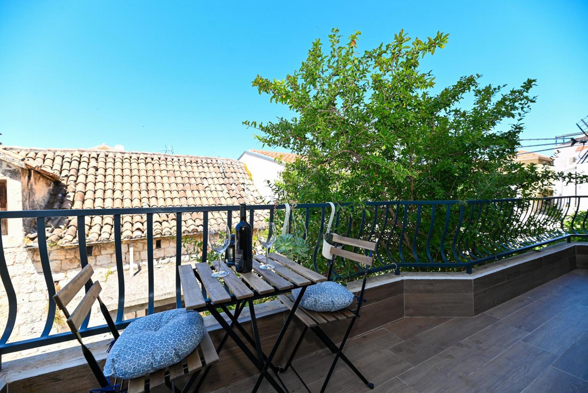 Downtown Apartments Maar Trogir Exterior foto